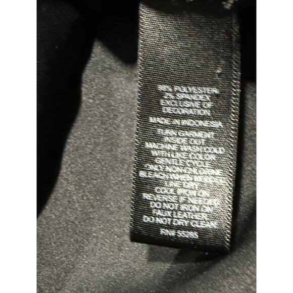 Express Blouse Half Zip V Neck Faux Leather Shoulder Lightweight Womens M Black - Picture 6 of 8